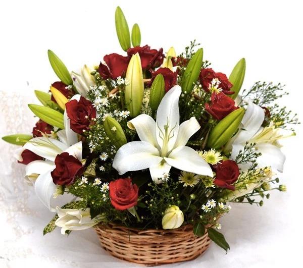 Red Roses and White Lilies Basket product1453